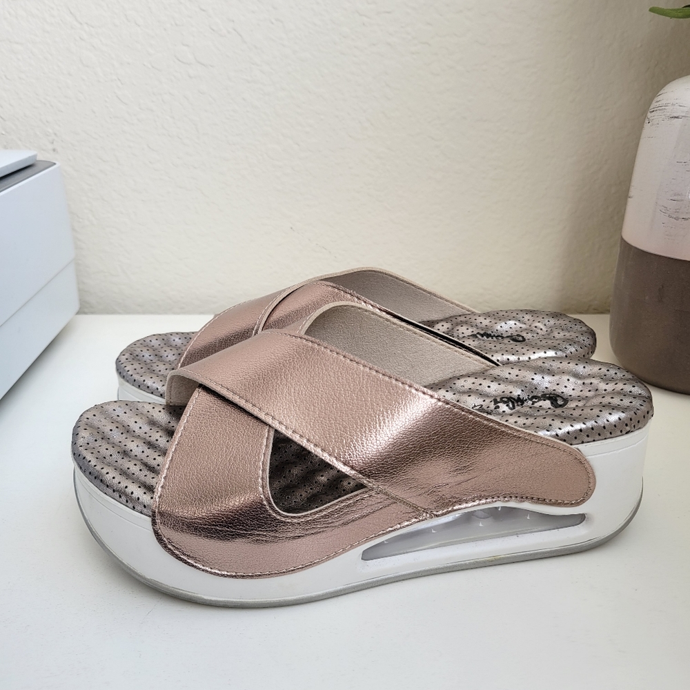Platform Sandals - Picture 3 of 9